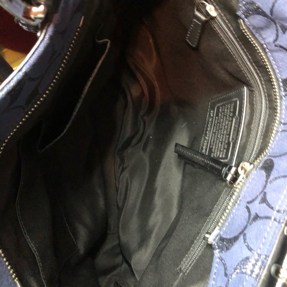 🟢🌼Navy Coach Purse with double straps - Picture 4 of 6